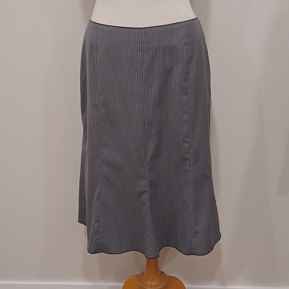 Tristan Pinstripe A Line Flare Hem Skirt- Sz. 8 - Picture 8 of 8